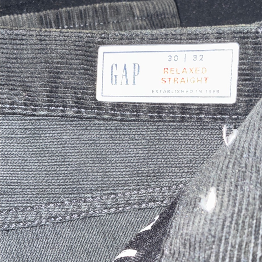 GAP Men's Relaxed Fit Dark Gray Jeans